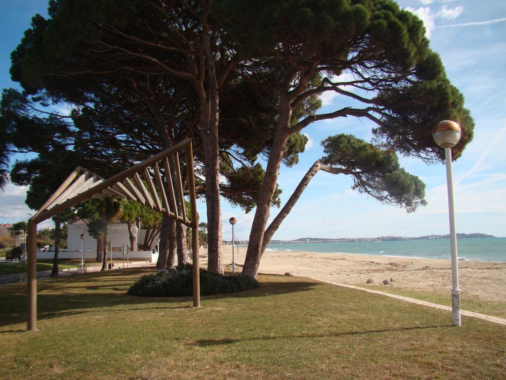 Apartamento Playa Esquirol Cambrils Bagian luar foto